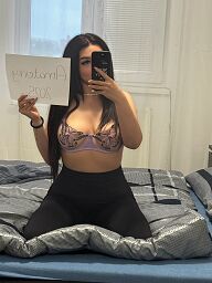 Suzanne, Nitra, 19 years