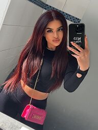 Suzanne, Nitra, 19 years