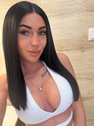 Kendall, Dunajska Streda, 24 years