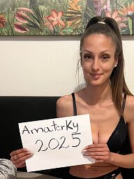 Vivien, Nitra, 24 years