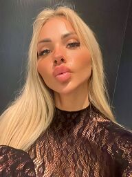Anna Hot, Bratislava - Staré Mesto, 26 rokov