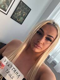 Nina, Dunajská Streda, 22 rokov