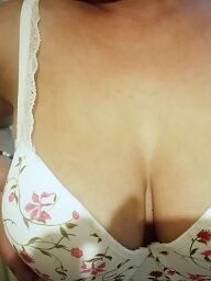 Nika, Nitra, 38 years