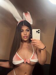 Nelly, Bratislava - Ruzinov, 19 years