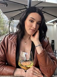 Transex Klara, Bratislava - Staré Mesto, 24 rokov