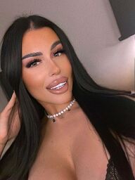 Cynthia Fox, Nitra, 23 rokov