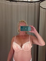 Klaudia, Bratislava - Nové Mesto, 43 rokov