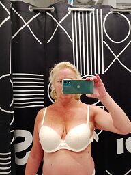 Daniela (42), Bratislava - Nové Mesto, ID:28912