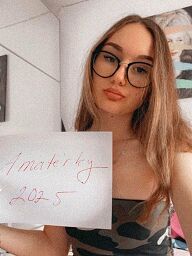 Charlotte, Banská Bystrica, 23 rokov