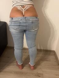 Laura, Bratislava - Petržalka, 28 rokov