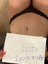 Lusy, Nitra, 27 rokov