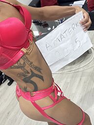 Layla Sanchez, Bratislava - Staré Mesto, 32 rokov