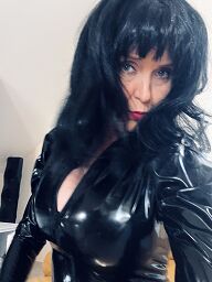 Madam Vanessa, Kosice - Juh, 38 years