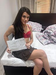 Stefani, Bratislava - Staré Mesto, 24 rokov
