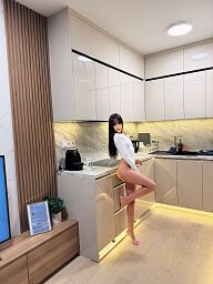 Kate, Bratislava - Stare Mesto, 18 years