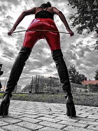 Madam Vanessa, Galanta, 43 years