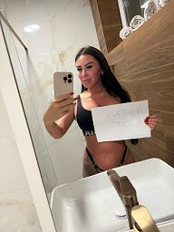 Aliz, Dunajská Streda, 28 rokov
