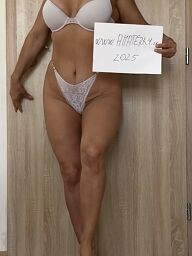 Vášnivá Lady, Bratislava - Ružinov, 38 rokov