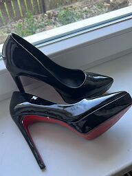 Madam Vanessa, Galanta, 43 years