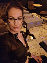 Madam S (38), Bratislava - Stare Mesto, ID:8792