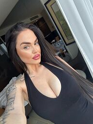 Melanie Cute, Bratislava - Petržalka, 25 rokov