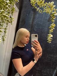 Karina Escort, Bratislava - Nové Mesto, 22 rokov