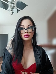 Larina, Komárno, 23 rokov