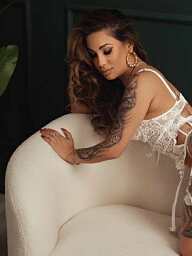 Pornstar Vicky, Bratislava - Ruzinov, 25 years