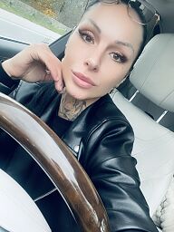 Jenn Cz, Bratislava - Rača, 26 rokov