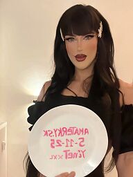 Yineth Xxl, Bratislava - Nové Mesto, 26 rokov