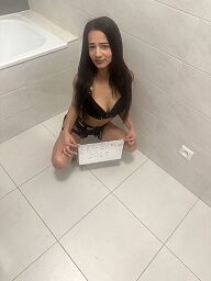 Amira, Bratislava - Nove Mesto, 19 years