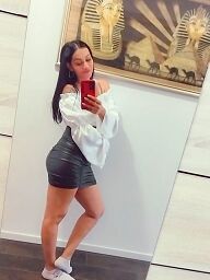 Naomi, Komárno, 30 rokov