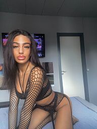 Kim Partygirl, Nové Zámky, 21 rokov