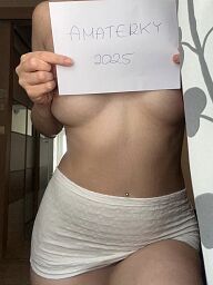 Lola, Bratislava - Staré Mesto, 22 rokov