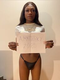 Collins, Bratislava - Staré Mesto, 21 rokov