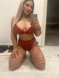 Isabella, Komárno, 24 rokov