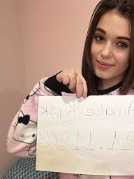 Hannah, Kosice - Dargovskych Hrdinov, 19 years