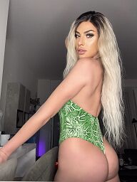 Trans Chloe, Bratislava - Stare Mesto, 23 years