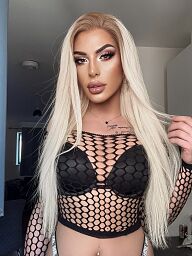 Trans Chloe, Bratislava - Stare Mesto, 23 years