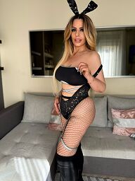Natalie Milf, Bratislava - Staré Mesto, 40 rokov