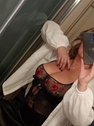 Noémie (47), Myjava, ID:25429