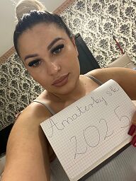 Isabella, Komárno, 24 rokov