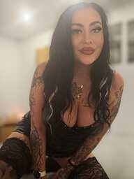 Hříšná Nina, Senica, 35 rokov