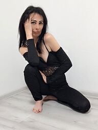 Sofia aj Noc, Bratislava - Karlova Ves, 39 rokov