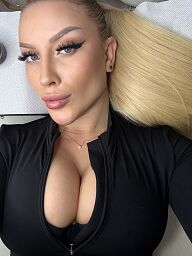 Mama Dobermana (23), Bratislava - Staré Mesto, ID:29537