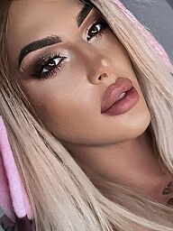 Chloe Trans, Bratislava - Staré Mesto, 23 rokov