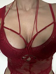 Secret Ema, Bratislava - Ružinov, 32 rokov