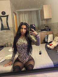 Delanie, Šahy, 24 rokov