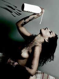 Aura, Bratislava - Nové Mesto, 28 rokov