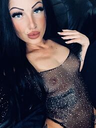 Vanda, Galanta, 26 rokov